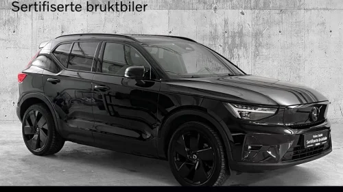 VOLVO EX40 Twin Perf Ultra Black Edition KROK|PIXEL|PANO|H&K
