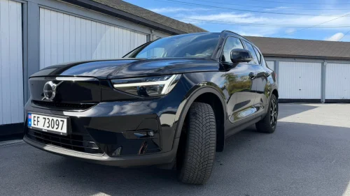 VOLVO XC40 Recharge Twin 408 hk AWD Pro LAV KM!