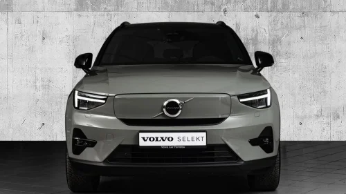 VOLVO XC40 Plus FWD Pixel LED Hengerfeste Varmepumpe