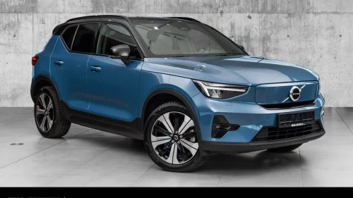VOLVO XC40 Recharge Single Motor Plus, Kamera, Krok, LED+++