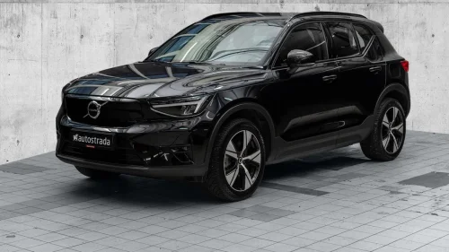 VOLVO XC40 Twin Plus, 408 Hk, H.Feste, Metallic, Navi, Kamera, mm