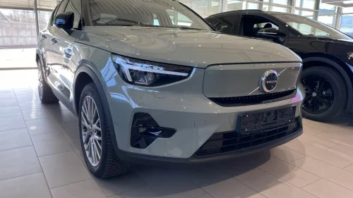 VOLVO XC40 Recharge Twin 408hk AWD Ultimate. Mye utstyr!