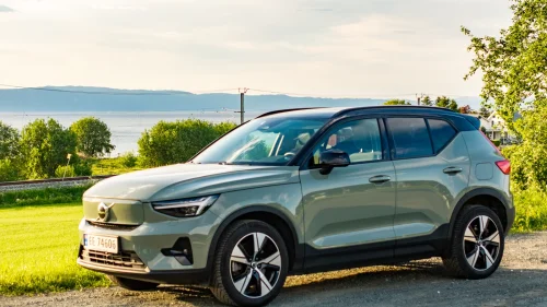 VOLVO XC40 Recharge Twin 408hk AWD Plus