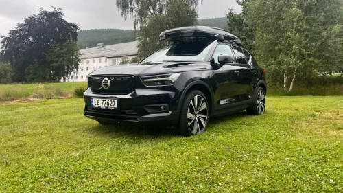 VOLVO XC40 Recharge Twin 408 hk P8, H&K ACC Pano , Krok, skiboks++