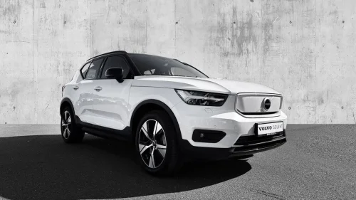 VOLVO XC40 P8 AWD Recharge / H.feste / Varmer / App