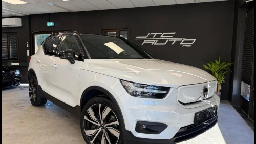 VOLVO XC40 P8 AWD 408hk / Skinn / El seter / Krok / R.kamera