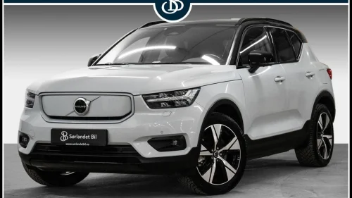 VOLVO XC40 P8 Recharge AWD / ACC / SKINN / PANO / HARMAN / KROK