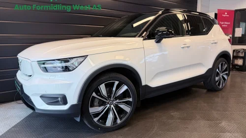 VOLVO XC40 AWC P8 Recharge 408hk 418Wltp Krok Panorama Garanti
