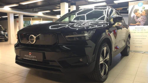 VOLVO XC40 P8 / RECHARGE / H.FESTE / ACC / SKINN / PANO / 360KAM