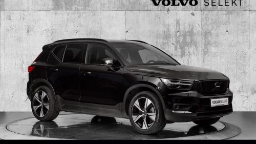 VOLVO XC40 P8 AWD KROK/RYGGEKAMERA/ACC++