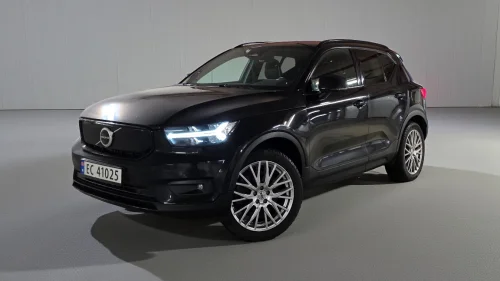 VOLVO XC40 P8 AWD Recharge+ACC+KROK+