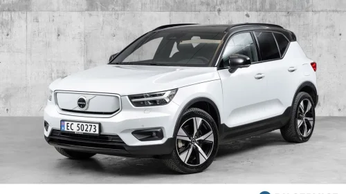 VOLVO XC40 AWD/Hengerfeste/El. seter/20''/Harman/Panorama/