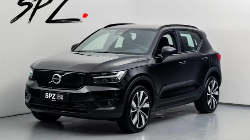 VOLVO XC40 P8 AWD ELECT ACC KROK SKINN 20" ON CALL KAMERA KEYLESS