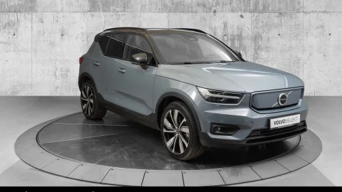 VOLVO XC40 P8 AWD Panorama/Elstol/Harman/20"