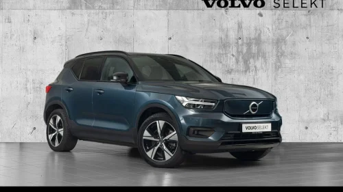 VOLVO XC40 AWD Recharge Twin Plus | Velutstyrt. Google ++