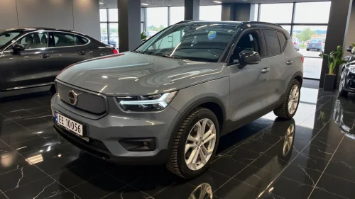 VOLVO XC40 RECHARGE P8 AWD+ACC++KROK+SKINN+PANORAMA+HK