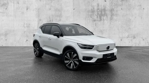 VOLVO XC40 P8 AWD Plus - 20" alu/H. feste/ACC