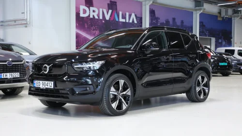 VOLVO XC40 Recharge Twin 408HK AWD Pro/Krok/H&K/Soltak/Kamera/Acc