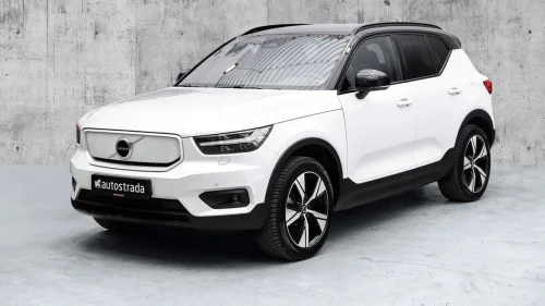 VOLVO XC40 408hk AWD IFeste I R. kam I Adapt. Cruise I App varme