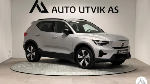 VOLVO XC40 CORE/NY SERVICE/NY EU/EN EIER/H.FESTE/NAVI/R.KAM/
