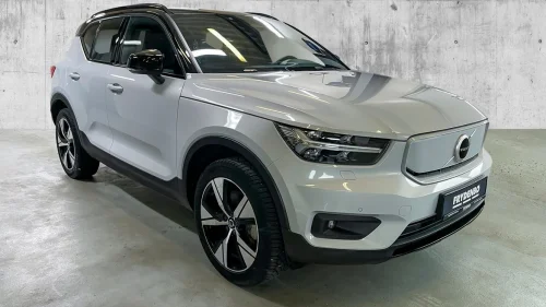 VOLVO XC40 Recharge Plus SEMI.EL.HF|V.PUMPE|R.KAM|BLIS|ACC|19"+