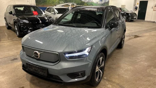 VOLVO XC40 /Panorama/Hengerfeste/Frunk/Rattvarme