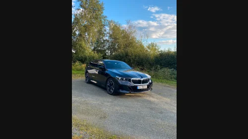 BMW i5 M60 xDrive Touring xDrive Fully Charged(K)