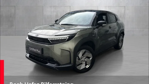 TOYOTA URBAN CRUISER 4WD Executive 61kWt Panorama/JBL/Delskinn/360kamera