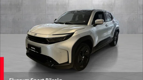 TOYOTA URBAN CRUISER 4WD Active 61kWt