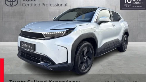 TOYOTA URBAN CRUISER 61 kWh AWD I Active I Lav km