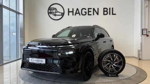 XPENG G9 PERFORMANCE / AWD / SKINN / NAVI / R.KAMERA / DAB+ / 8X
