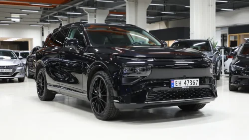 XPENG G9 98KWH AWD PERFORMANCE/Acc/Soltak/Luft/360/Krok