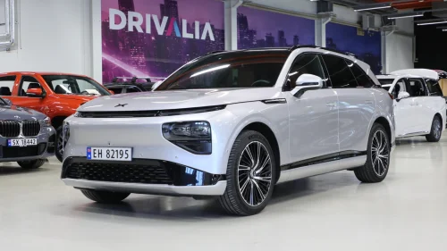 XPENG G9 98KWH AWD PERFORMANCE/Acc/Soltak/Luft/Kamera++