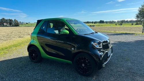 SMART fortwo cabrio ed electric cabriolet