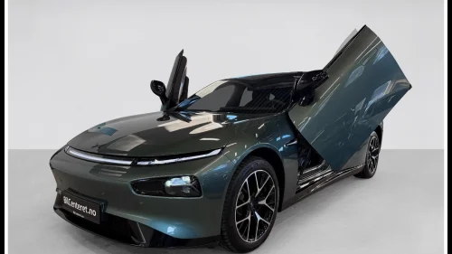 XPENG P7,P7i WING 4WD PERFORMANCE DYNAUDIO PANORAMA 360KAM SE DENNE