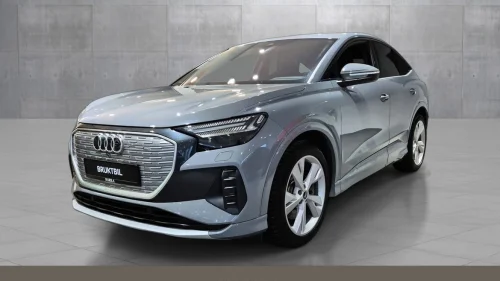 AUDI Q4 SPORTBACK 50 E TRON Comfort.  Semielektrisk hengerfeste.