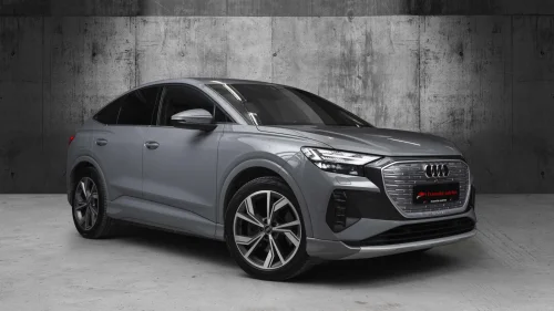 AUDI Q4 SPORTBACK 50 E TRON SB 50 Q Advanced // LED-Matrix, Sonos, Krok, Memory++
