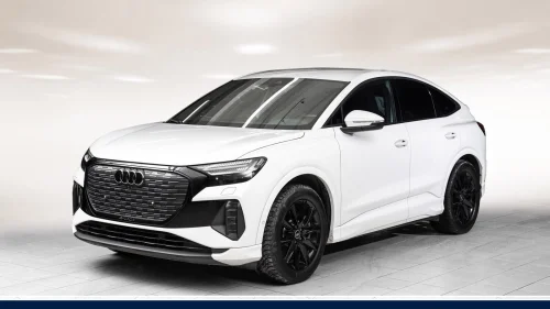 AUDI Q4 SPORTBACK 50 E TRON Sportback 50 quattro, SONOS, Matrix, Krok, Navi, ACC ++