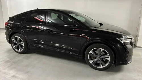 AUDI Q4 SPORTBACK 50 E TRON 50 Sportback quattro Adv. Bus. plus/lav km/en eier!