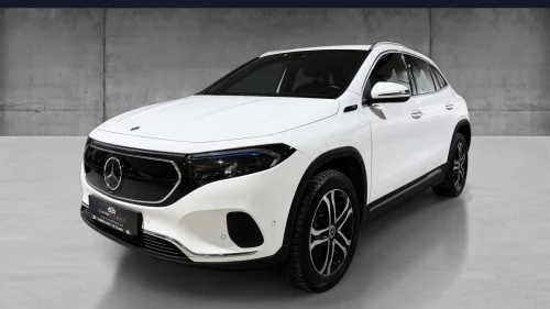 MERCEDES-BENZ EQA 250 Skinn|Krok|Kamera|Carplay