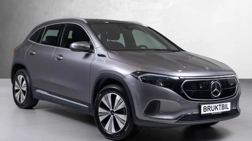 MERCEDES-BENZ EQA 250 Tilhengerfeste - Glasstak - Kjøreassistent pakke