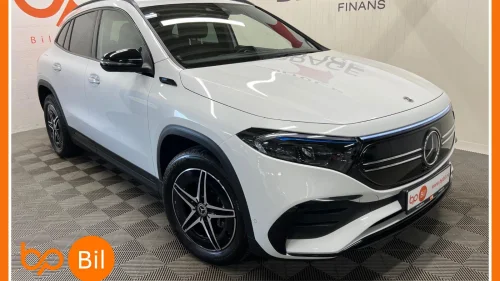 MERCEDES-BENZ EQA 250 AMG* 415KM* HENGERFESTE* SKINN* KAMERA* ACC* NAVI* PDC*