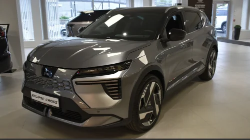 MITSUBISHI ECLIPSE CROSS Instyle , 8 års garanti, vinterhjul og metallic inkl