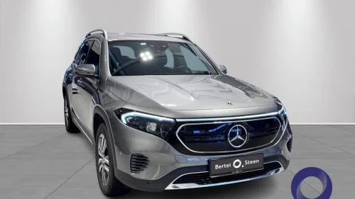 MERCEDES-BENZ EQB 300 4MATIC ADAPTIV CRUISECONTROL / GODT UTSTYRT! /