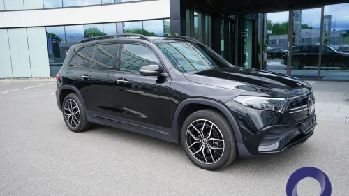 MERCEDES-BENZ EQB 300 4MATIC 4Matic AMG spesielt velutstyrt / 7 seter