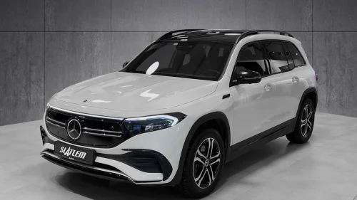 MERCEDES-BENZ EQB 300 4MATIC AMG,Panorama,Head-up++