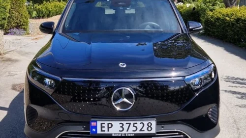MERCEDES-BENZ EQB 300 4MATIC 300 4MATIC Special Edition Plus / Hengerfeste