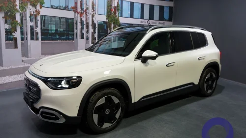 MERCEDES-BENZ GLB 350 4MATIC Nye GLB350 4Matic / Godt utstyrt !