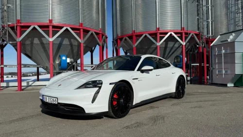 PORSCHE Taycan 4S PORSCHE TAYCAN 4S / NYLIG EU / GODT UTSTYRT / LED MATRI