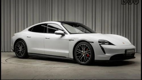 PORSCHE Taycan 4S 4S 18-Veis/563hk/Bose/Matrix/Pasm//PDC/Pano